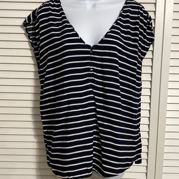 Abercrombie & Fitch Striped Top - Picture 1 of 6